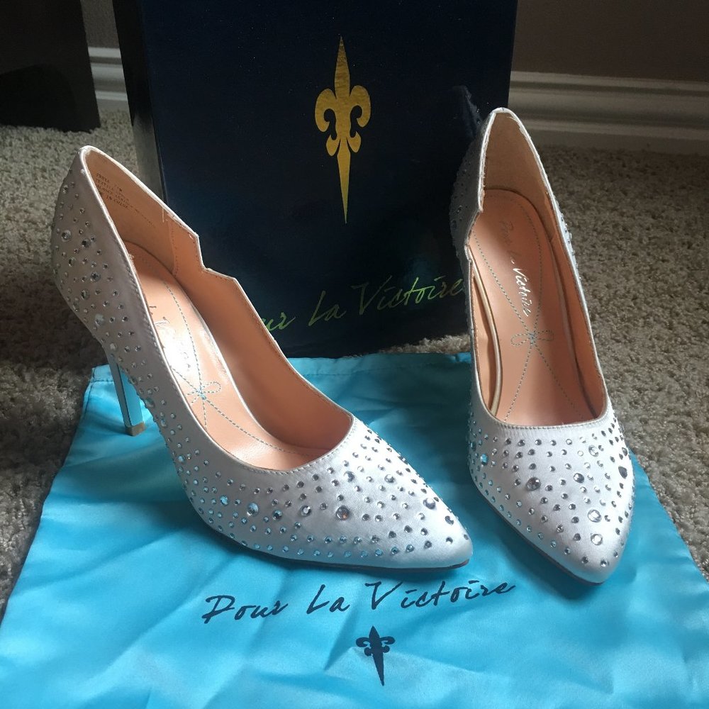 Pour La Victoire heel shoe